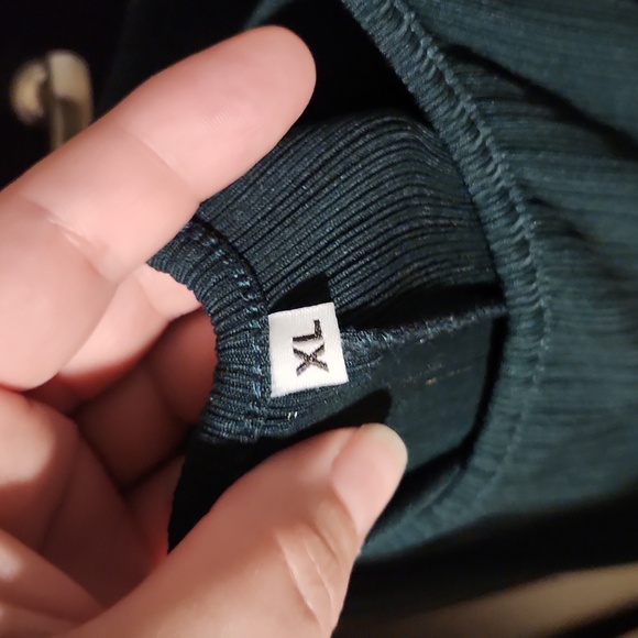 NWOT Green Bodysuit - Picture 3 of 5